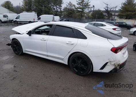 2022 Kia K5 Lxs z USA, uszkodzony, nr VIN 5XXG14J26NG131037